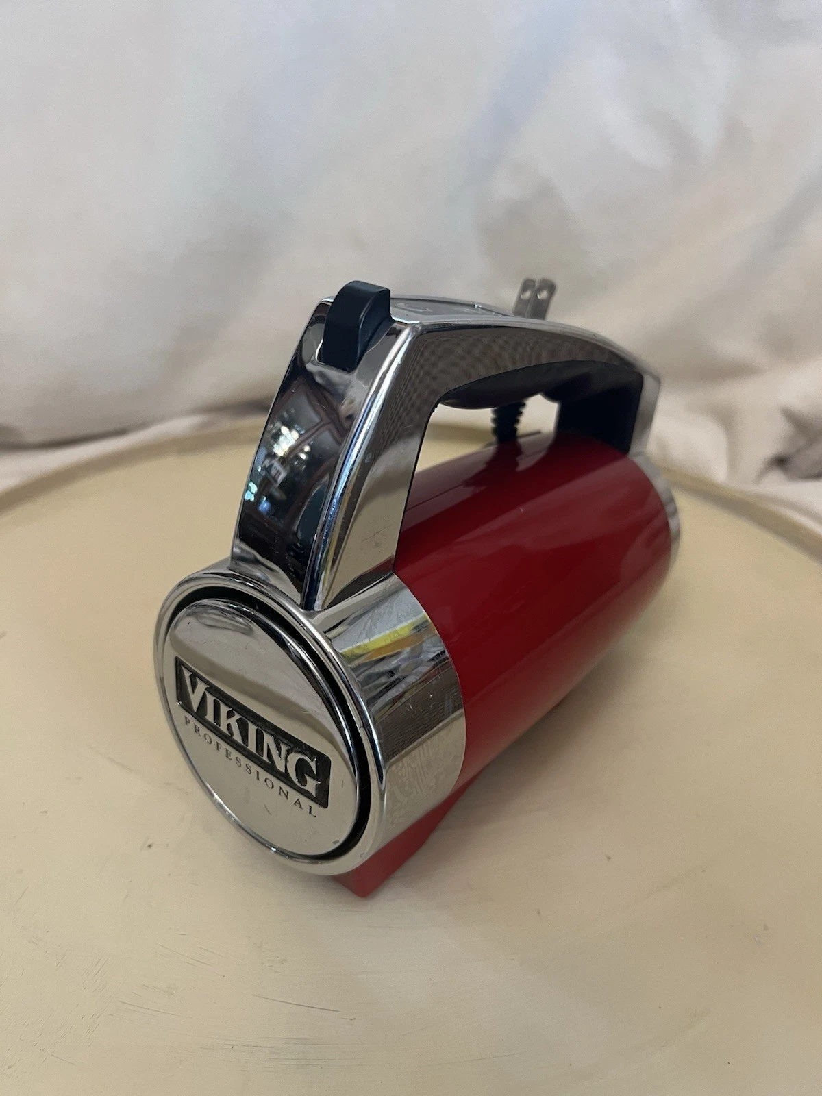 Viking Professional VHM09BR Hand Mixer 250 Watt Red Chrome Electric Mixer Tested
Opens in a new wind