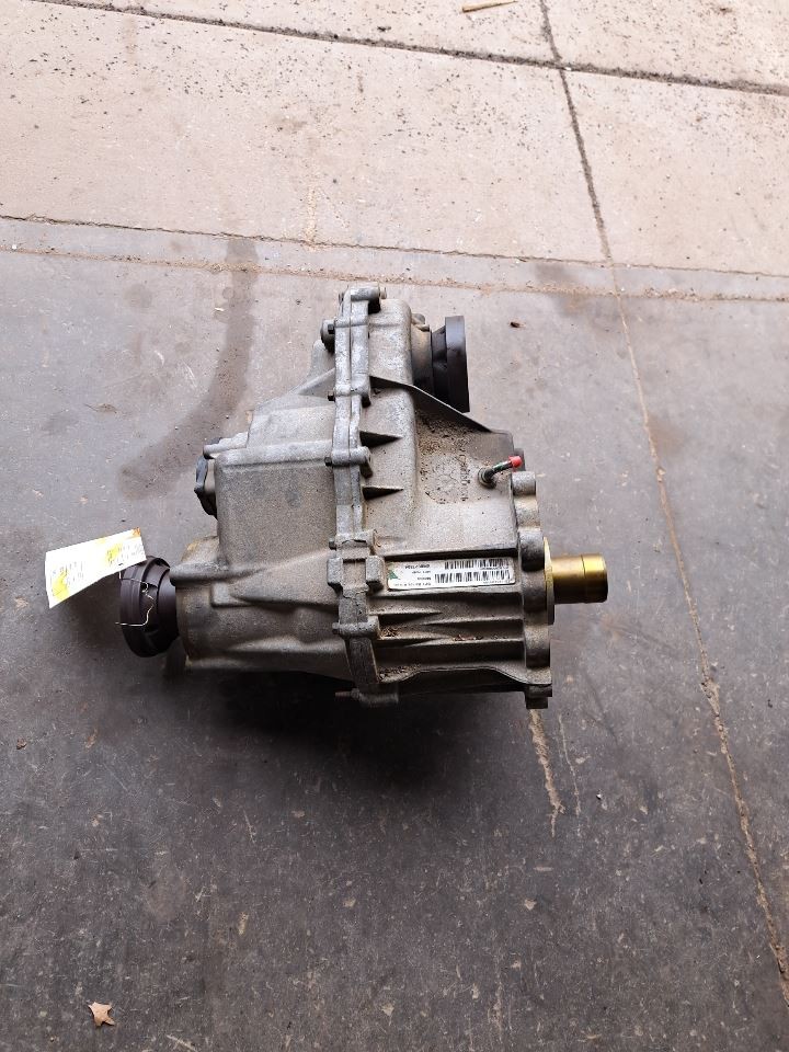 2017 Grand Cherokee Transfer Case Sku#4435631