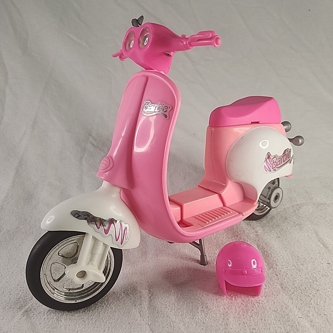 Vehicle Barbie Mattel 1997 Bright Pink Vespa Scooter & Helmet