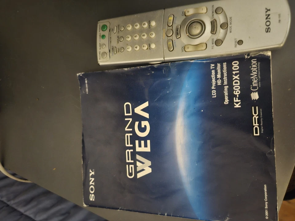 TV Sony Grand Wega Foto 2 de 2