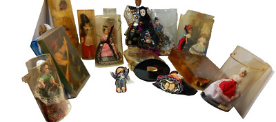 20 Vintage Puppen Welt Thema Souvenirs Puppenmodelle Konvolut Lot Figuren 
