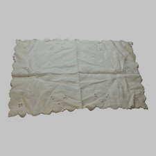 Vintage Victorian Eyelet Lace Dresser Scarf Centerpiece Cloth White 17x11