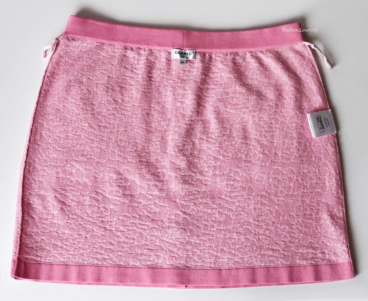 NEW CHANEL 21C CC LOGO PINK CAMELLIA FLOWER PRINT MINI SKIRT 40 | eBay