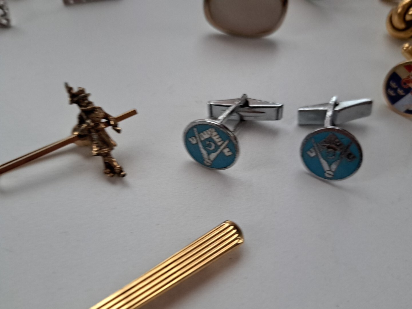 MIXED JOB LOT MEN'S VINTAGE MODERN CUFFLINKS TIE PINS eBay