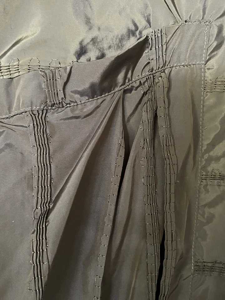 Chaqueta Transparente Etiqueta Negra Iridiscente Verde Oliva/Talla Única/Hermosa Foto 4 de 4