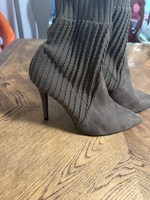 Size 8 - Qupid Green Sweater Sock Booties /Pumps/ Heels (N5)