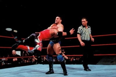 WWF WWE WrestleMania Live Photographs 1999 Comic Images - Ken Shamrock 26 - Image 1 of 2