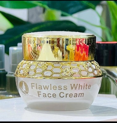 Flawless White Gesichtscreme 50g mit LSF 30 (7 Tage Aktion)