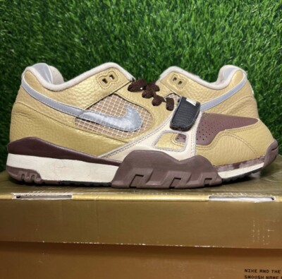Nike Air Trainer 2 SB Metallic Gold Silver 2007 Size 9 Sneakers w Box 318480-701