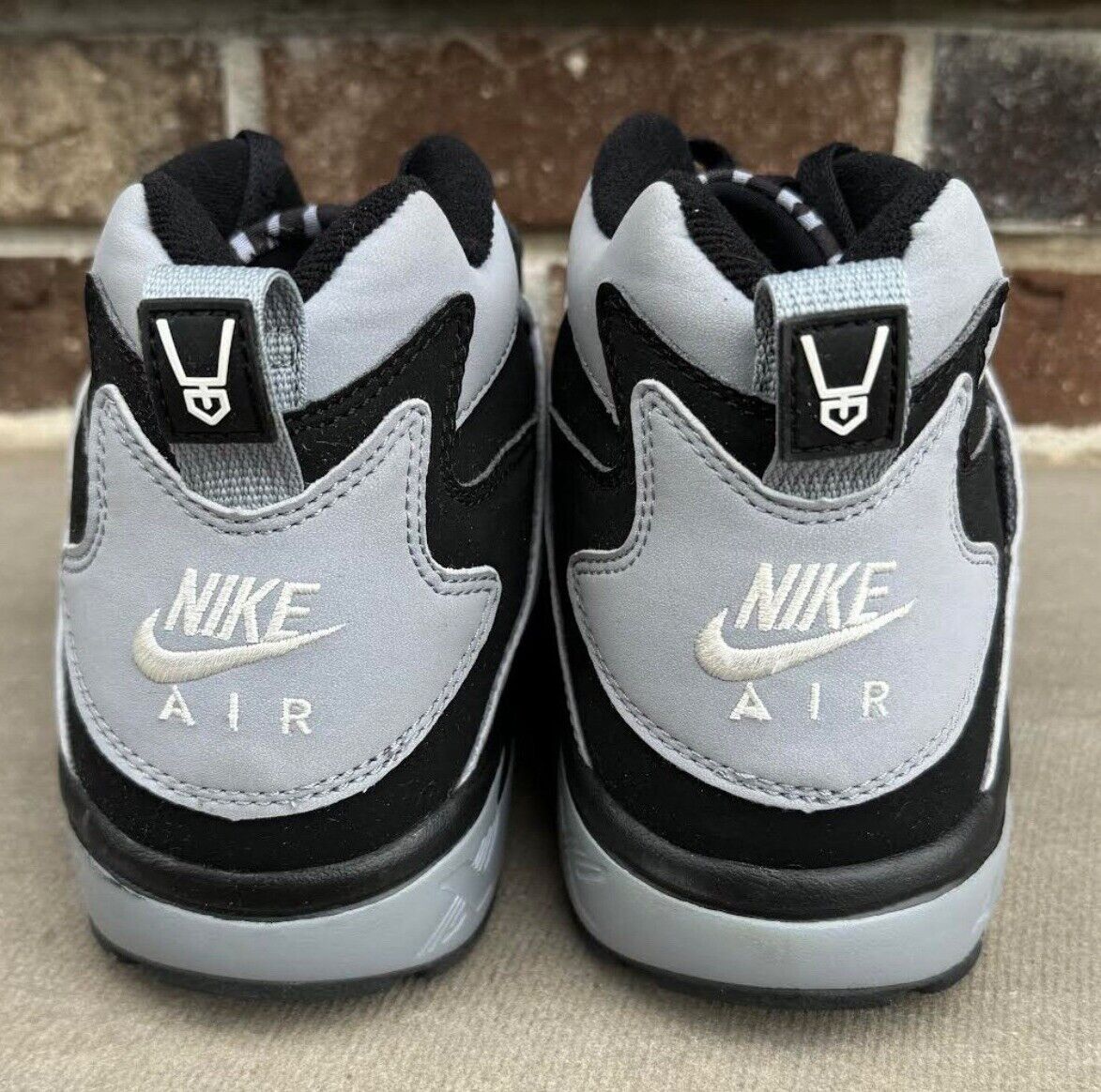 Nike Diamond Turf Black / White Stealth Size 8 DS Deion Nike Diamond Turf Black / White Stealth Size 8 DS Deion