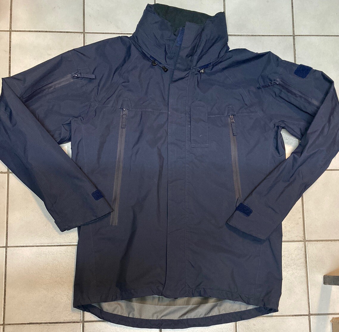 British Royal Navy Issue Siamidis Gore-Tex Wet Weather British Royal Navy Issue Siamidis Gore-Tex Wet Weather