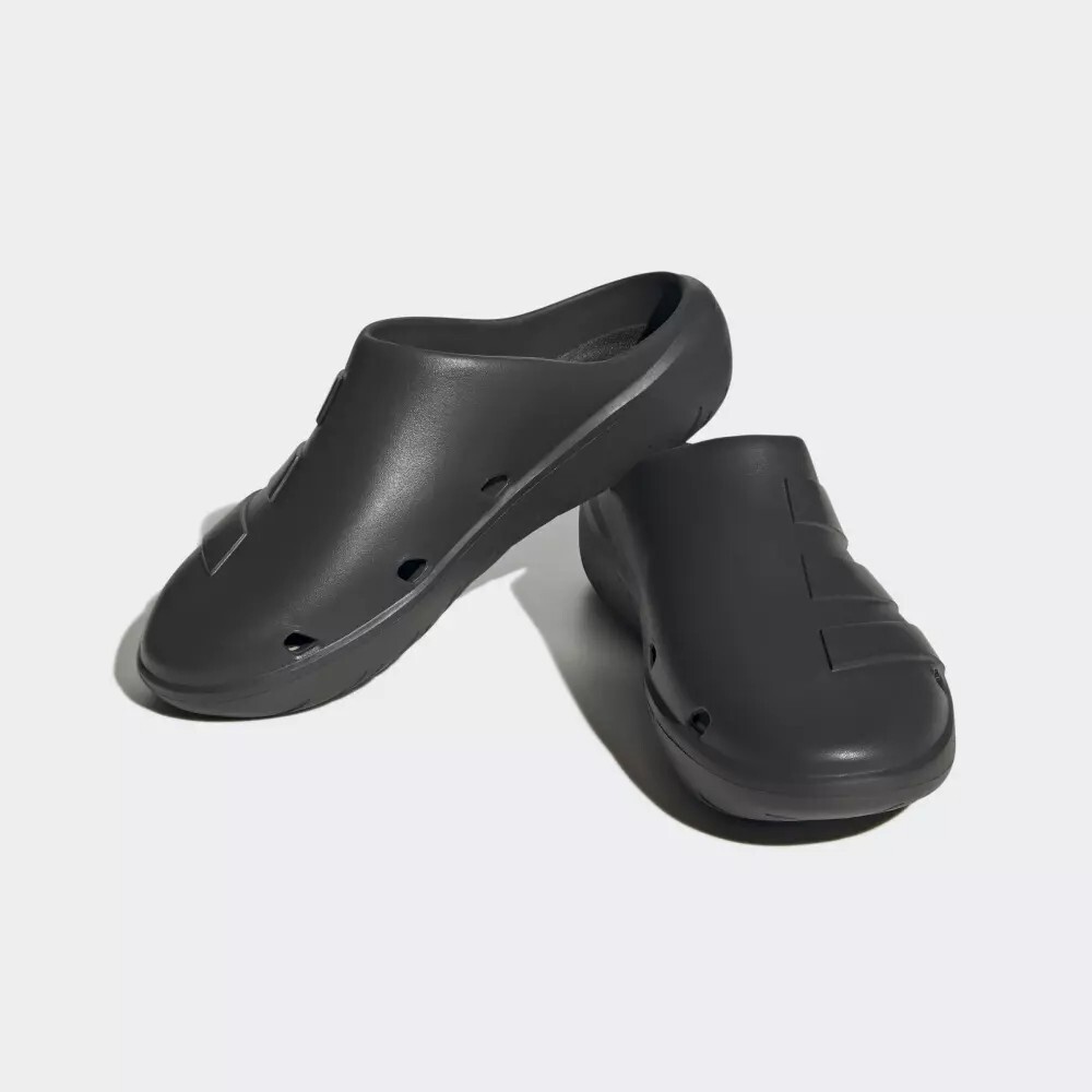 Adidas Adicane Clog Carbon Black Mens Slip On Slides Outdoor  display picture 1