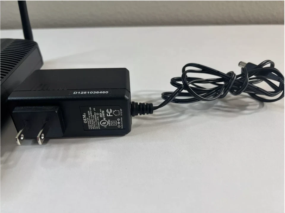 Módem por cable Zoom Docsis 3.0 con Wireless-N y Gigabit Ethernet modelo 5352 Foto 2 de 4