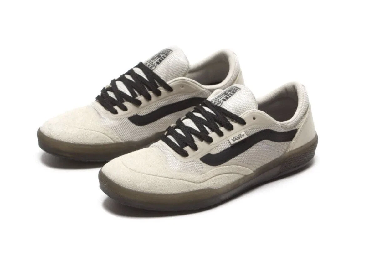 Vans clearance wolf shoes
