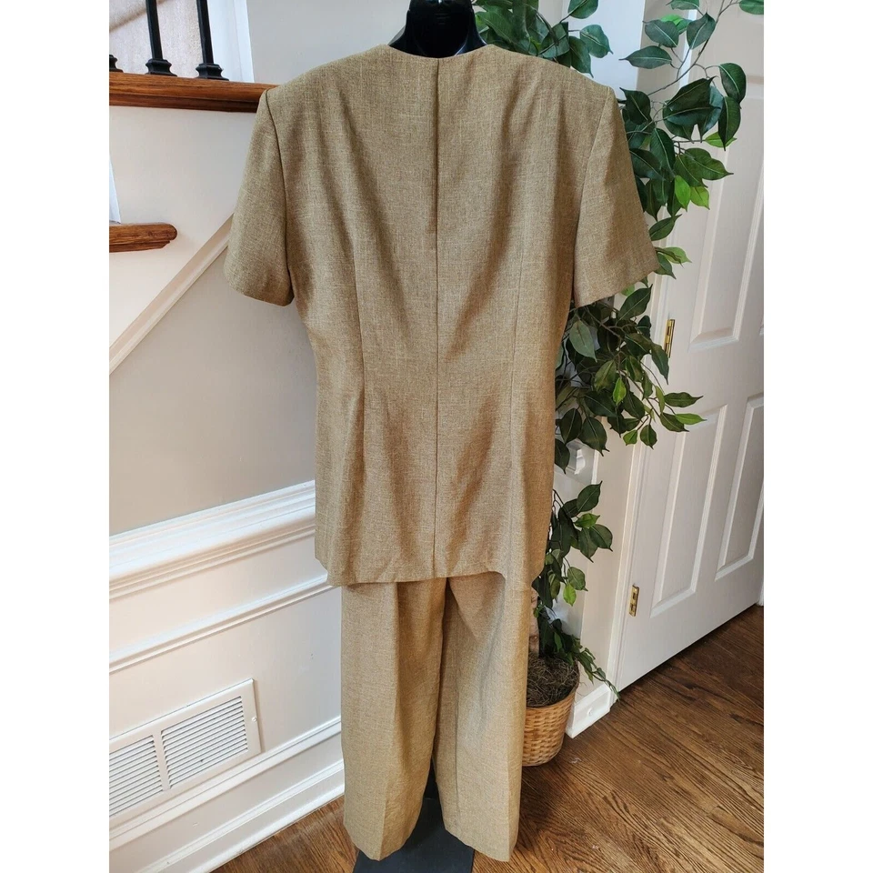 Blazer y pantalón para mujer Dani Max beige poliéster de un solo pecho traje de 2 piezas 16 Foto 4 de 4