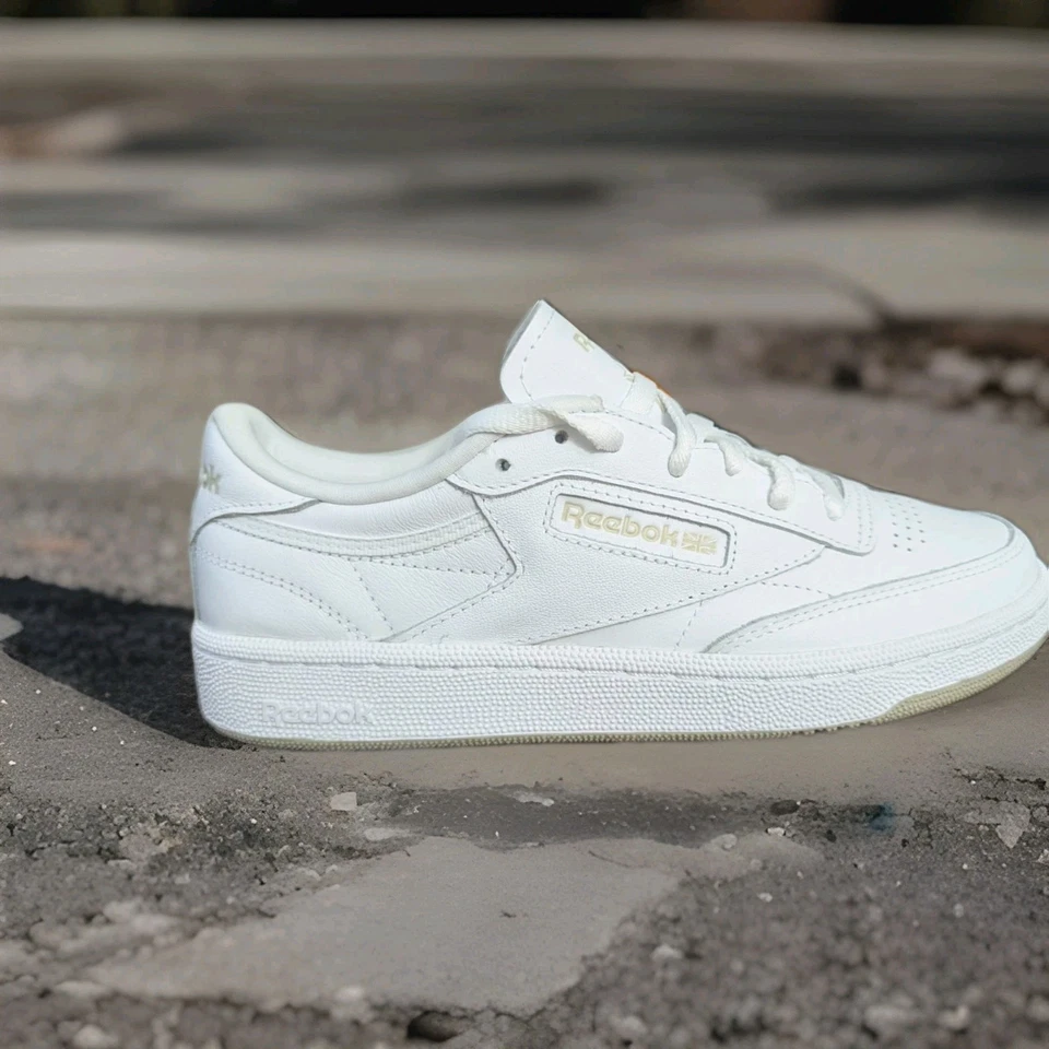 Reebok Classic женщин теннис обувь размер 8 белый/бежевый стиль клуб C 85 новый W коробка - Изображение 4 из 4