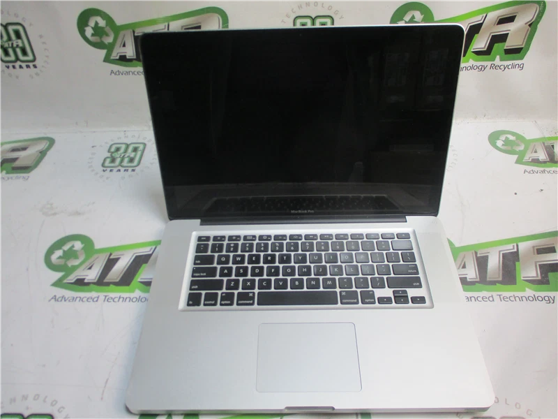MacBook A1342 13,3" - 250 Go SSD, 10 Go RAM, 2,4 GHz (occasion)