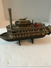 Mark Twain Paddle Wheel Boat  Radio Untested