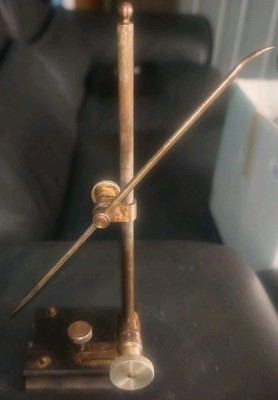 Vintage Brown & Sharpe USA #621 nicht gehärtetes Oberflächenmessgerät - Maschinist Werkzeug sehr guter Zustand 