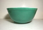 Pyrex 403 Green Mixing Bowl 2-1/2 Qt 8-3/4" Diameter