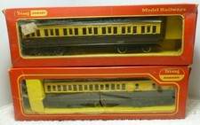 2 x Tri-ang Hornby GWR Clerestory Coaches R332 Composite 5017 & Brake 2316