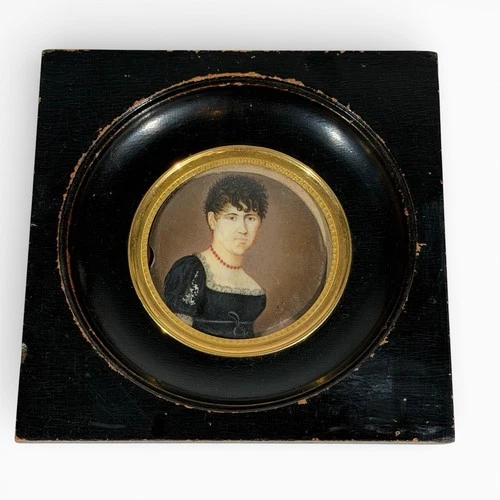 Antique miniature portrait of a woman, early 19th century