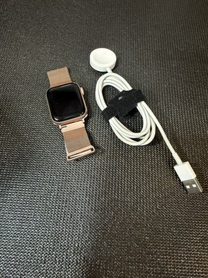 Apple Watch Series 4 40MM Rose Gold Aluminum Rose Gold