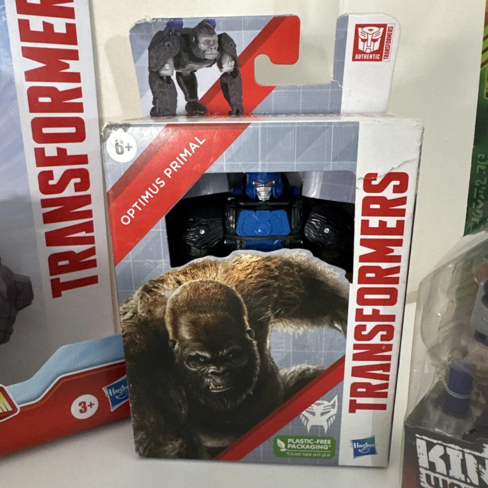 Transformers Optimus Primal x2 and Shockwave. Boxes not in NEW condition - Image 3 of 4