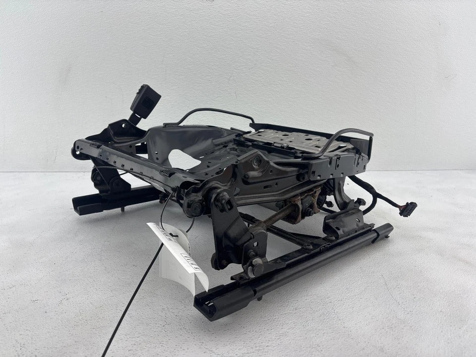 Audi A4 Allroad 2013-2016 asiento delantero derecho marco de pista inferior con motores OEM Foto 4 de 4