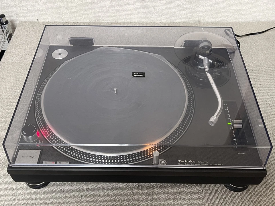 Technics SL-1210MK2 Black 110 - 240V Compatible Model Tested & Working Turntable - Image 2 of 4