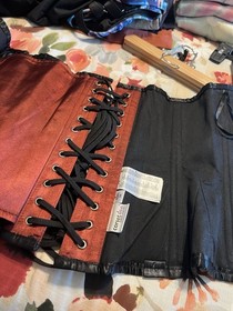 Corset Deal Women's Corset Size 34 Rust Color with Black Laces