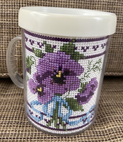 2er Set Fertig Kreuzstich Lila Blumen Stitch A Becher Fertig Handarbeit - Bild 5 von 14