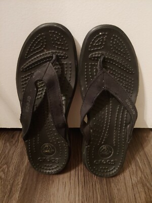 crocs women's athens flip flops