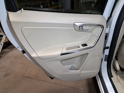 2015 Volvo Xc60 Rear Left Driver Interior Door Trim Panel Color: Beige Oem
