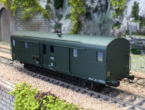 Fourgon OCEM 32 REE MODELES VB-328 wagon SNCF HO
