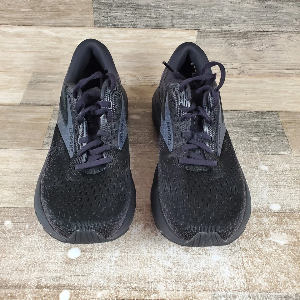 Tênis Brooks Ghost 16 feminino tamanho 8 preto malha com cadarço biqueira redonda cano baixo - Imagem 2 de 4