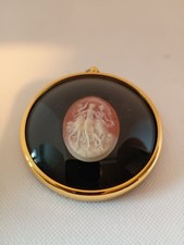 An unusual Cameo from the Miniature World of Peter Bates featuring The 3 Graces