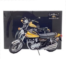 MINICHAMPS 1/12 Scale KAWASAKI 900 Z1 Candy Green Yellow Diecast Model