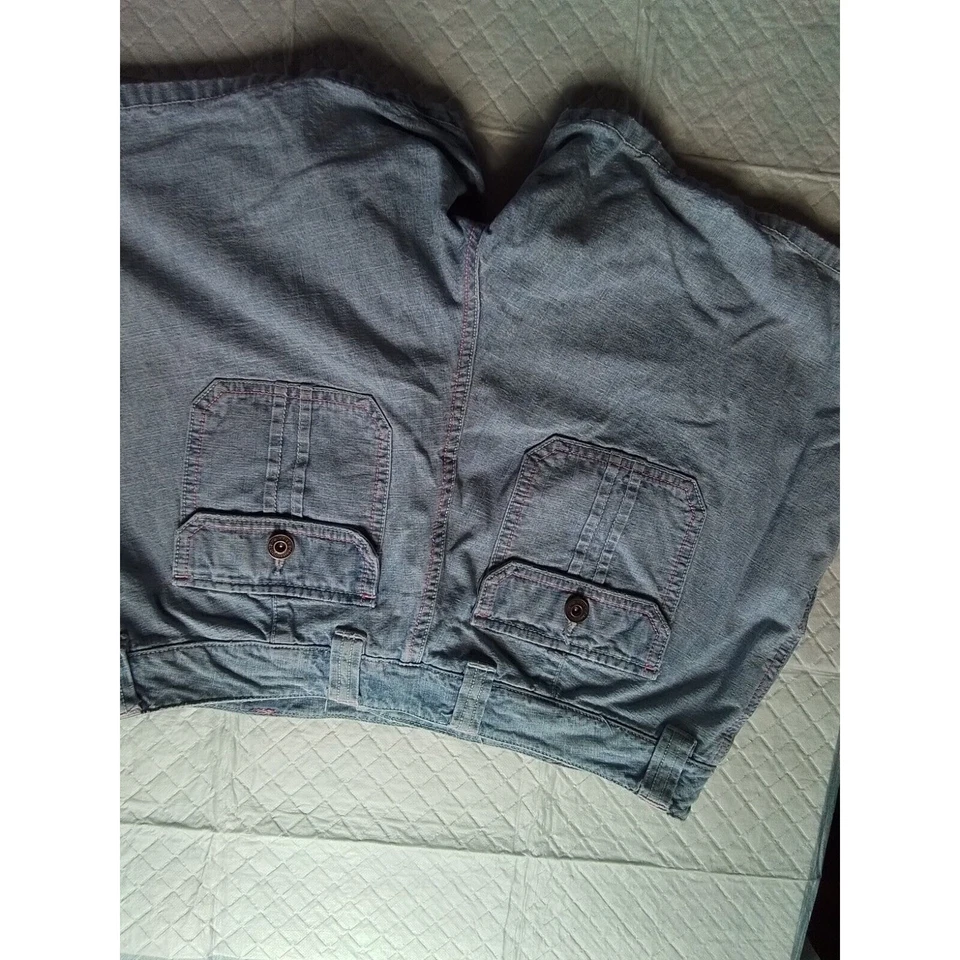 Pantalones cortos de jean para mujer, Christopher Banks, talla 16, cintura hasta abajo 14 pulgadas. Foto 2 de 4