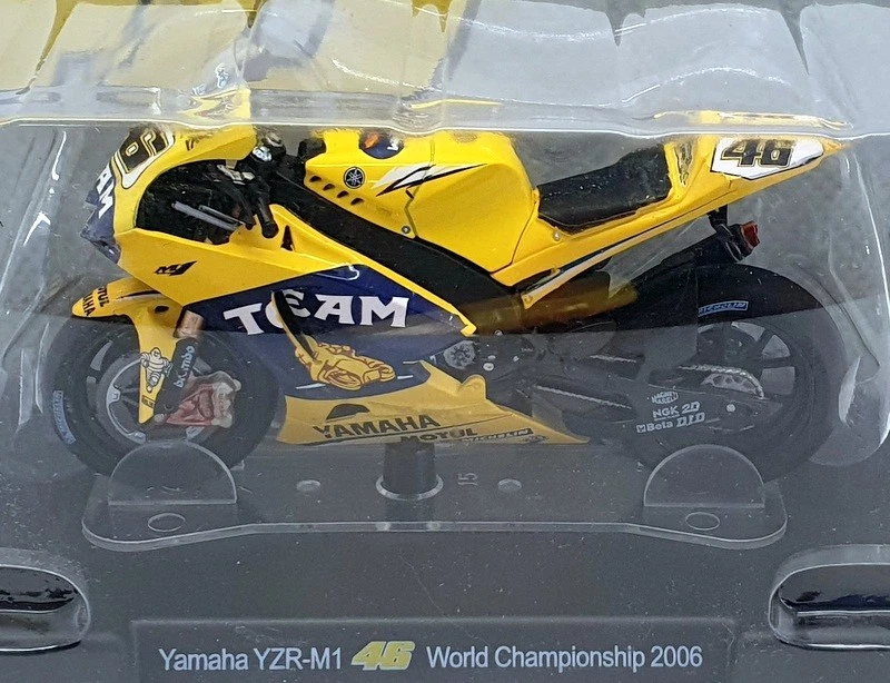 Altaya 1/18 Scale FFR16 - Yamaha YZR M1 #46 Valentino Rossi World Champ 2006 - Image 2 of 2