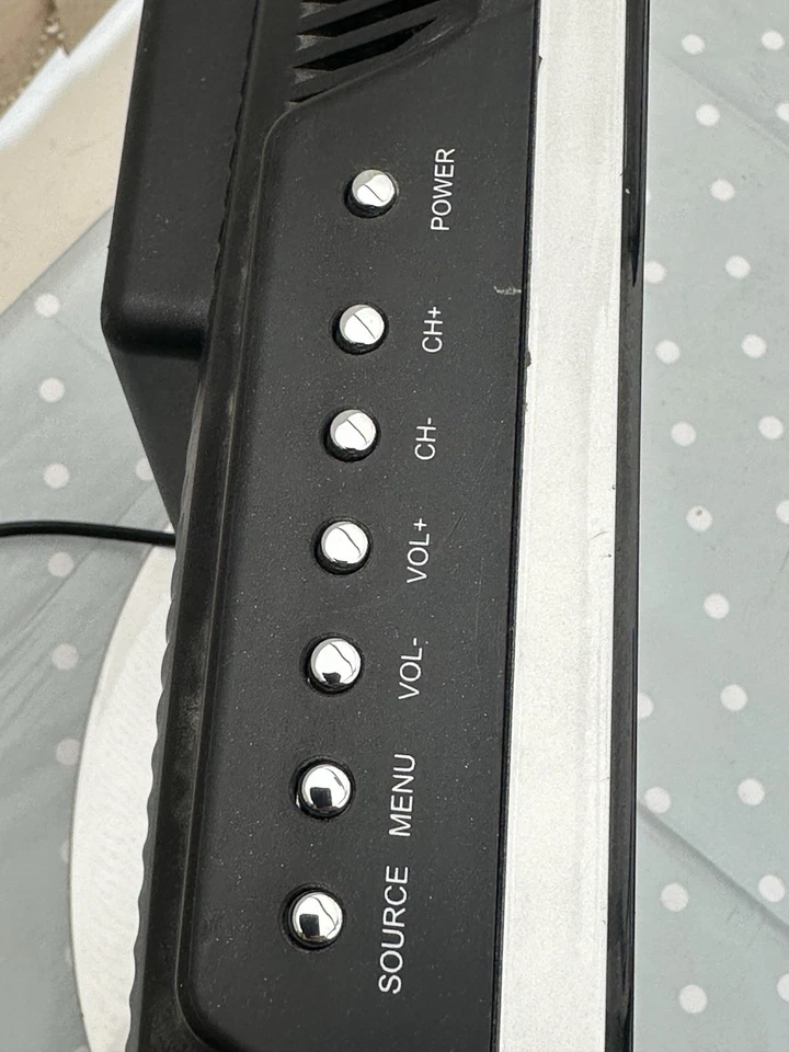 Wharfedale TV 15" Inch Television DVD Freeview Player Combi Gaming Caravan Shed - Image 4 of 4