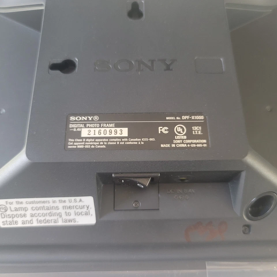 Sony S-Frame DPF-X1000 10.2" Digital Photo Frame Brand New In Open Box - Image 4 of 4