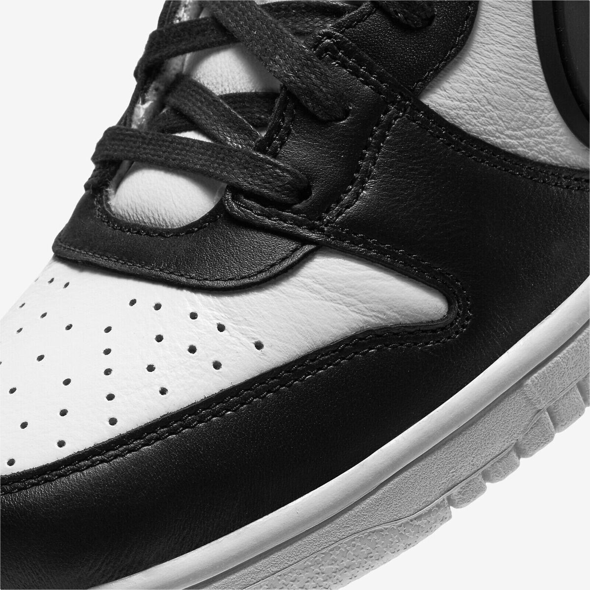 NEW Nike Dunk HI / Ambush Men's Size 11.5 Black/Black-White NEW Nike Dunk HI / Ambush Men's Size 11.5 Black/Black-White