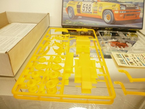 HELLER 173 RENAULT R5 TURBO NO598- PLASTIC UNBUILT KIT 1:43 - VERY GOOD IN BOX - - Imagen 3 de 8