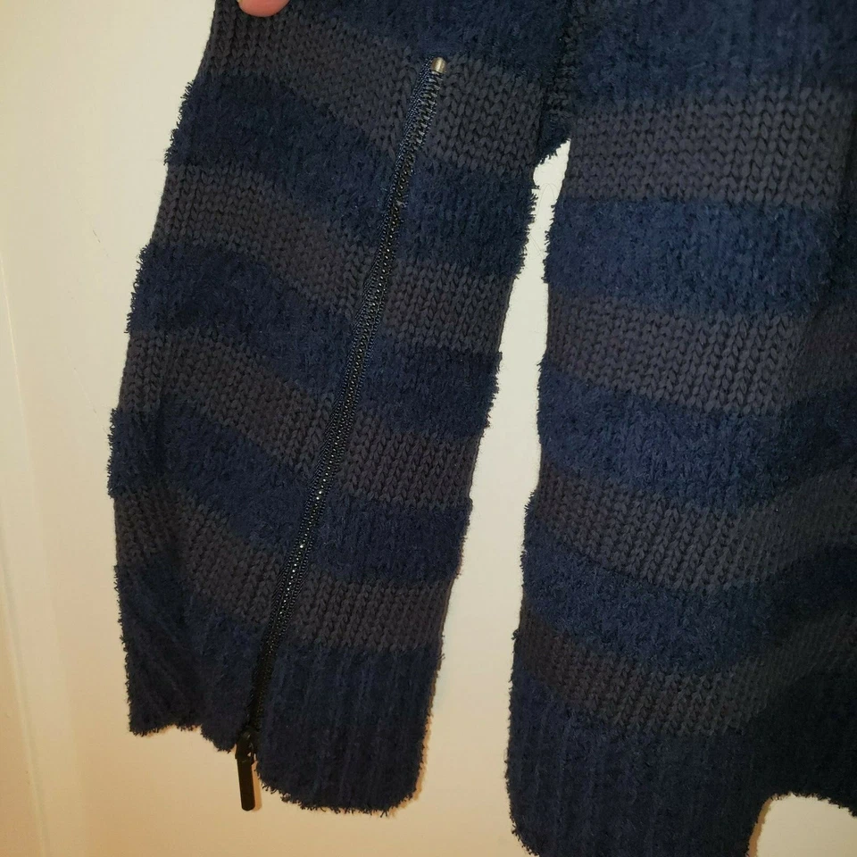 Suéter Pullover Recortado Kenneth Cole Para Mujer Rayas Cremallera Manga Talla XL Foto 3 de 4