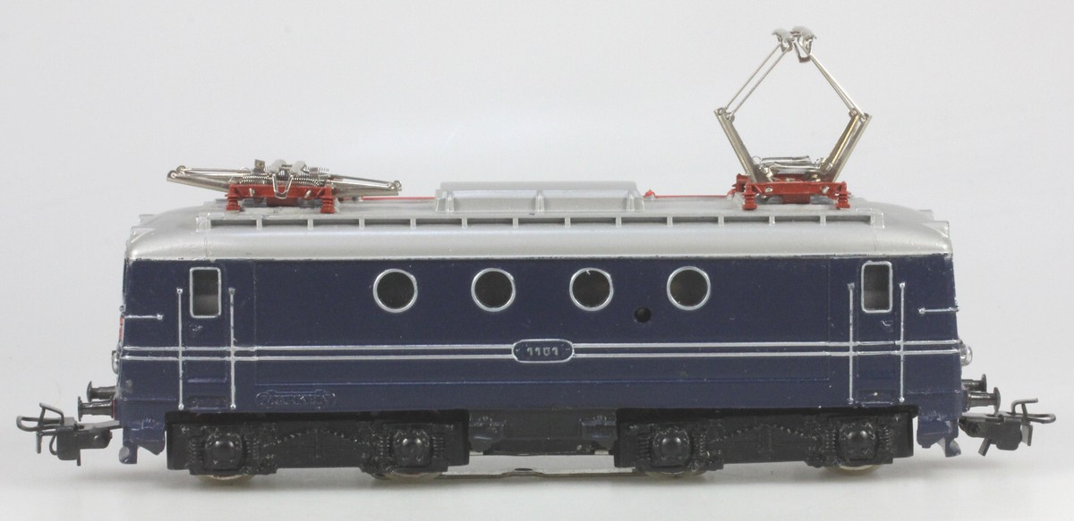Märklin HO #3013 Electric Locomotive + Mfx Digital