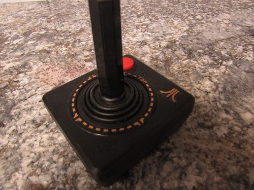 ATARI Flashback Wireless Controller Joy Sticks P2 - Bild 1 von 7