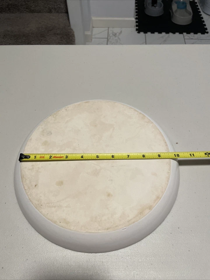 Plato de aperitivo de gres vintage Home Trends con corazones azules y adornos decorados Foto 3 de 4