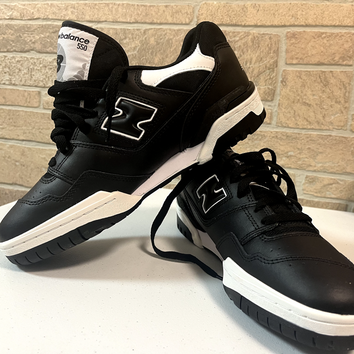 New Balance 550 Sneakers Mens Size 11 Black White Athletic Trainer BB550SV1 New Balance 550 White Black Men main image 2
