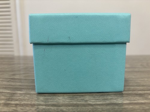 Genuine Tiffany & Co Empty Gift Box Presentation Box With Guarantee Certificate - Picture 15 of 21